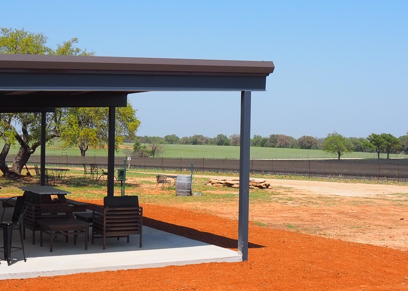 出来立てほやほやのパティオ