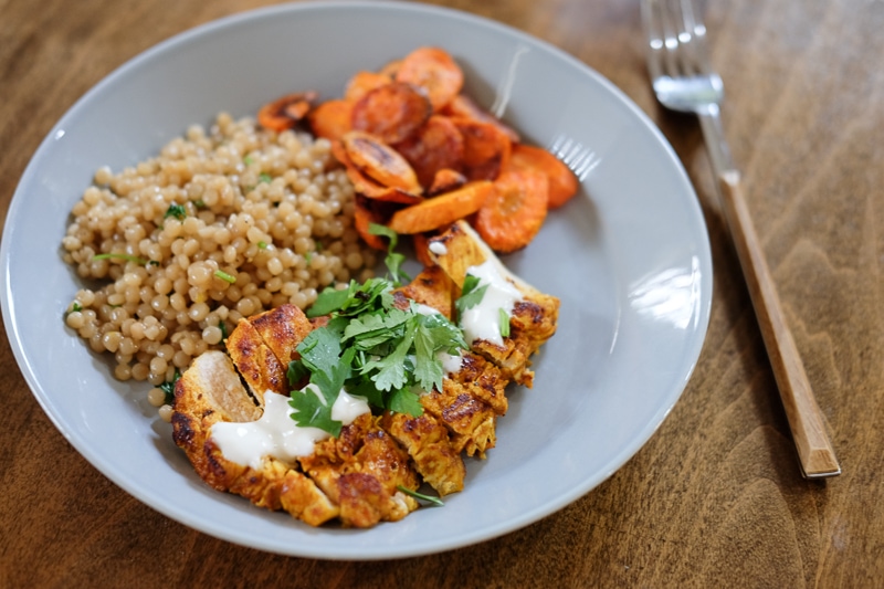 ヨーグルトマリネチキン＆ガーリックソース