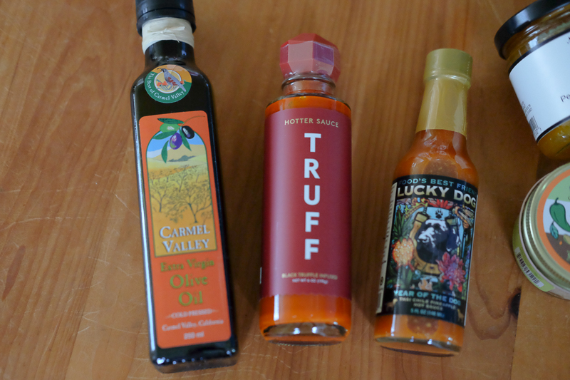 カーメルのオリーブオイル、カリフォルニア産のホットソース